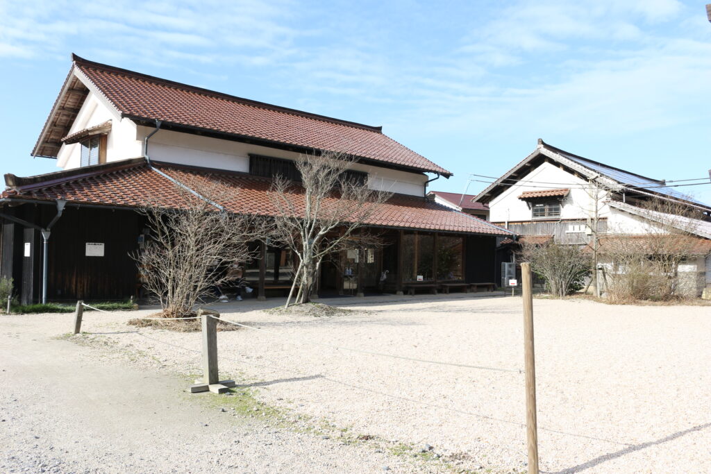 くらしの陶・無自性館