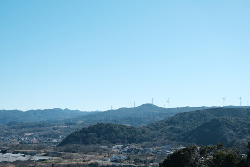 石見大崎鼻灯台から見える景色(風力発電）